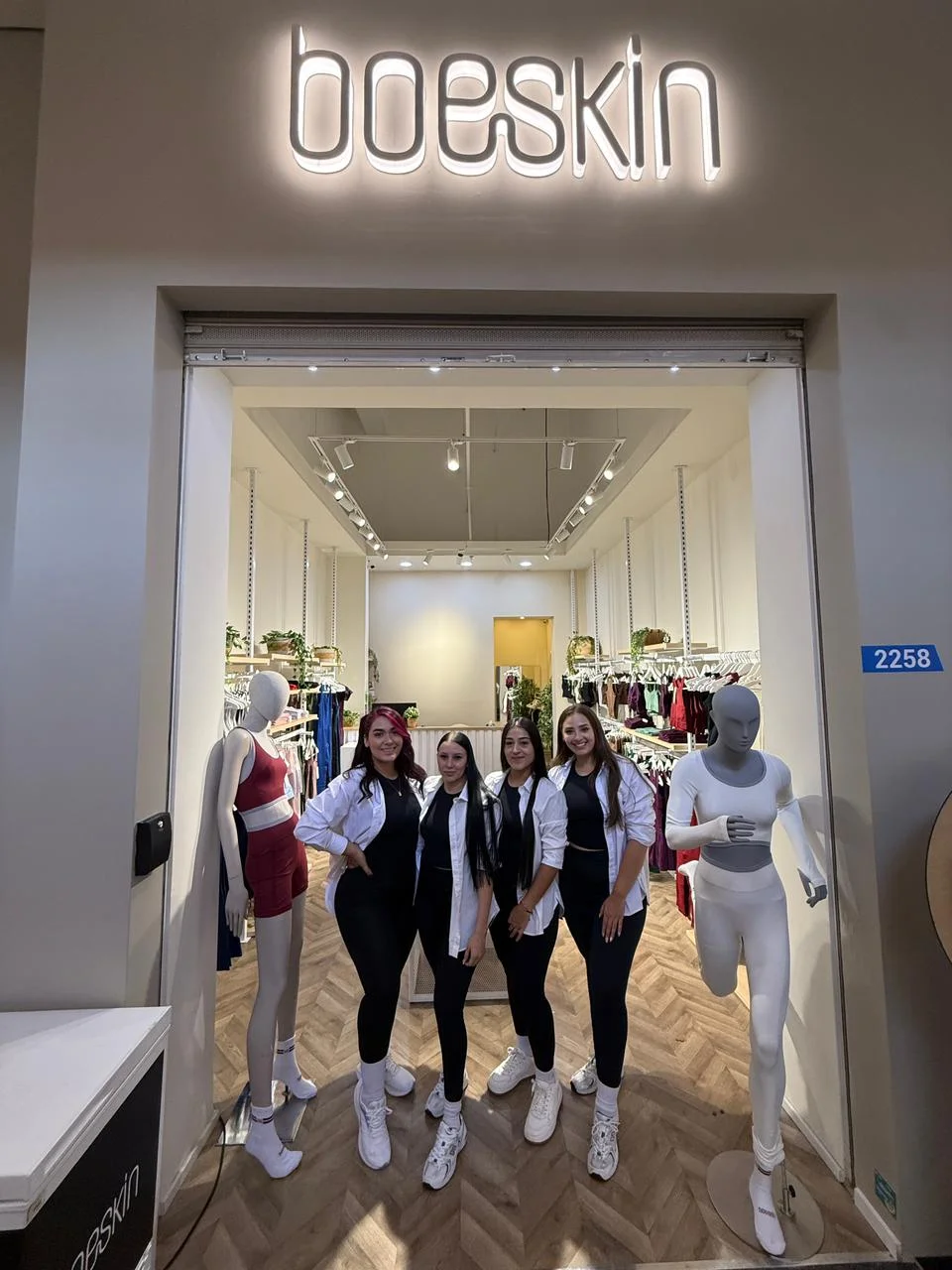 equipo de ventas boeskin